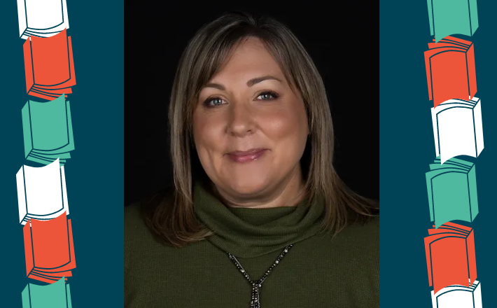 women with short blonde hair